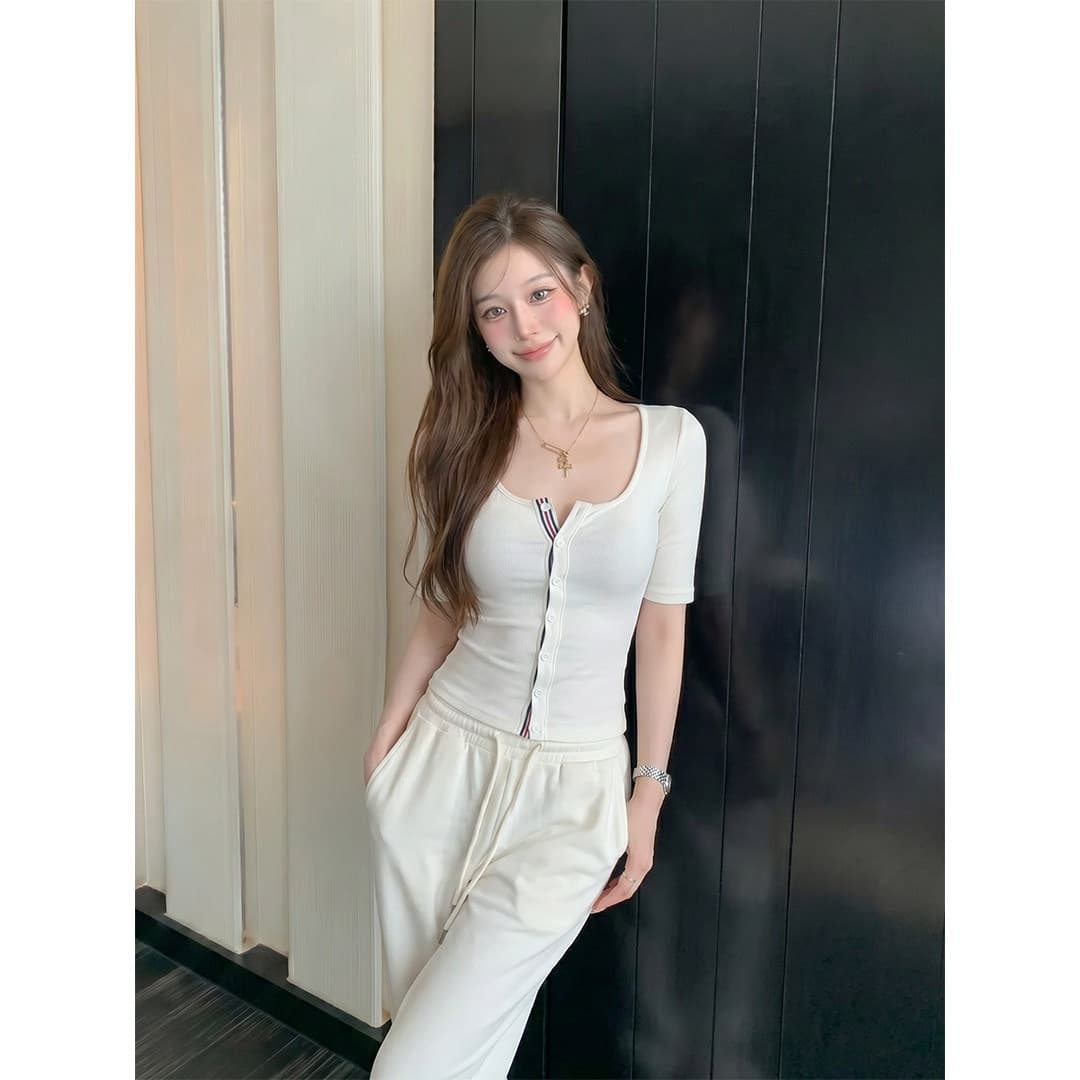 화이트 u 칼라 긍정적 인 어깨 중간 소매 티셔츠 여성 여름 몸매 가꾸기 배색 디자인 센스 오픈 가디건 쇼트 스타일 맨위 이미지 4