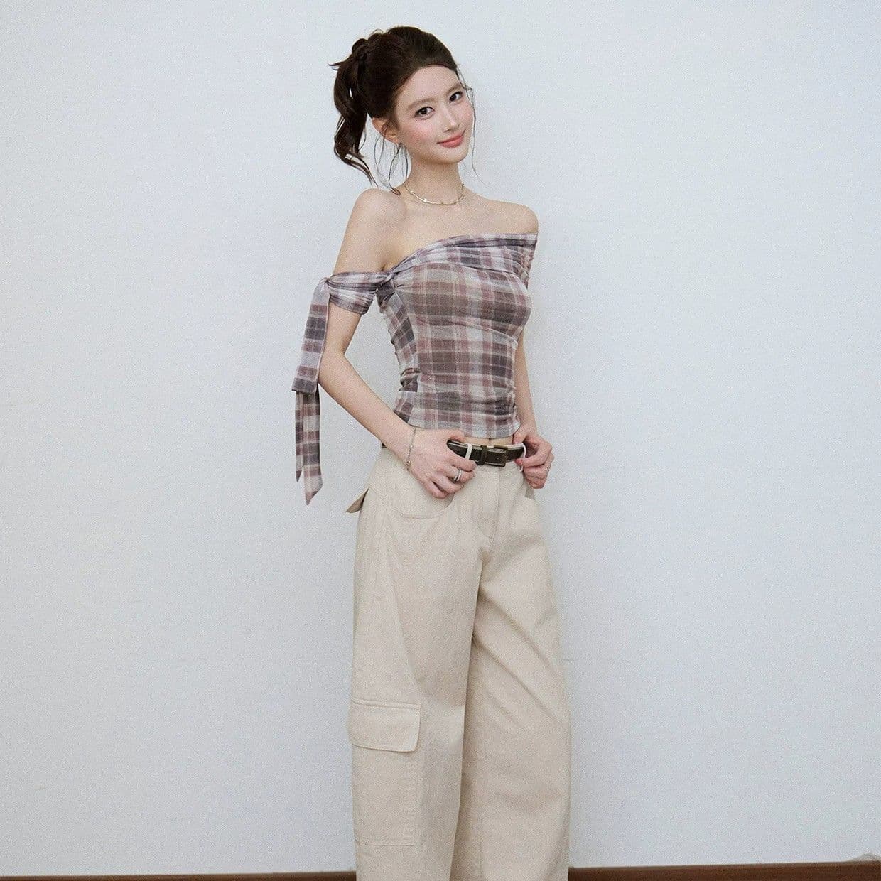 오프숄더 섹시함 가을 어깨 소매 티셔츠 여성 여름 레이스업 펌프 Pleat 몸매 가꾸기 고유 한 아름다운 품격 오프숄더 쇼트 스타일 맨위