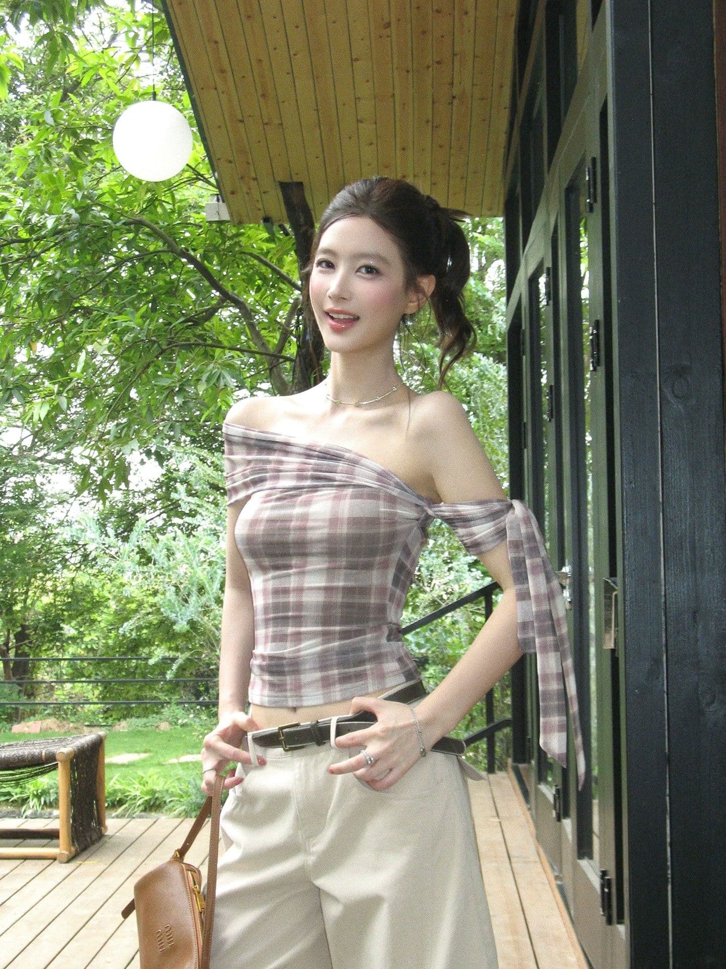 오프숄더 섹시함 가을 어깨 소매 티셔츠 여성 여름 레이스업 펌프 Pleat 몸매 가꾸기 고유 한 아름다운 품격 오프숄더 쇼트 스타일 맨위 상세 이미지 8