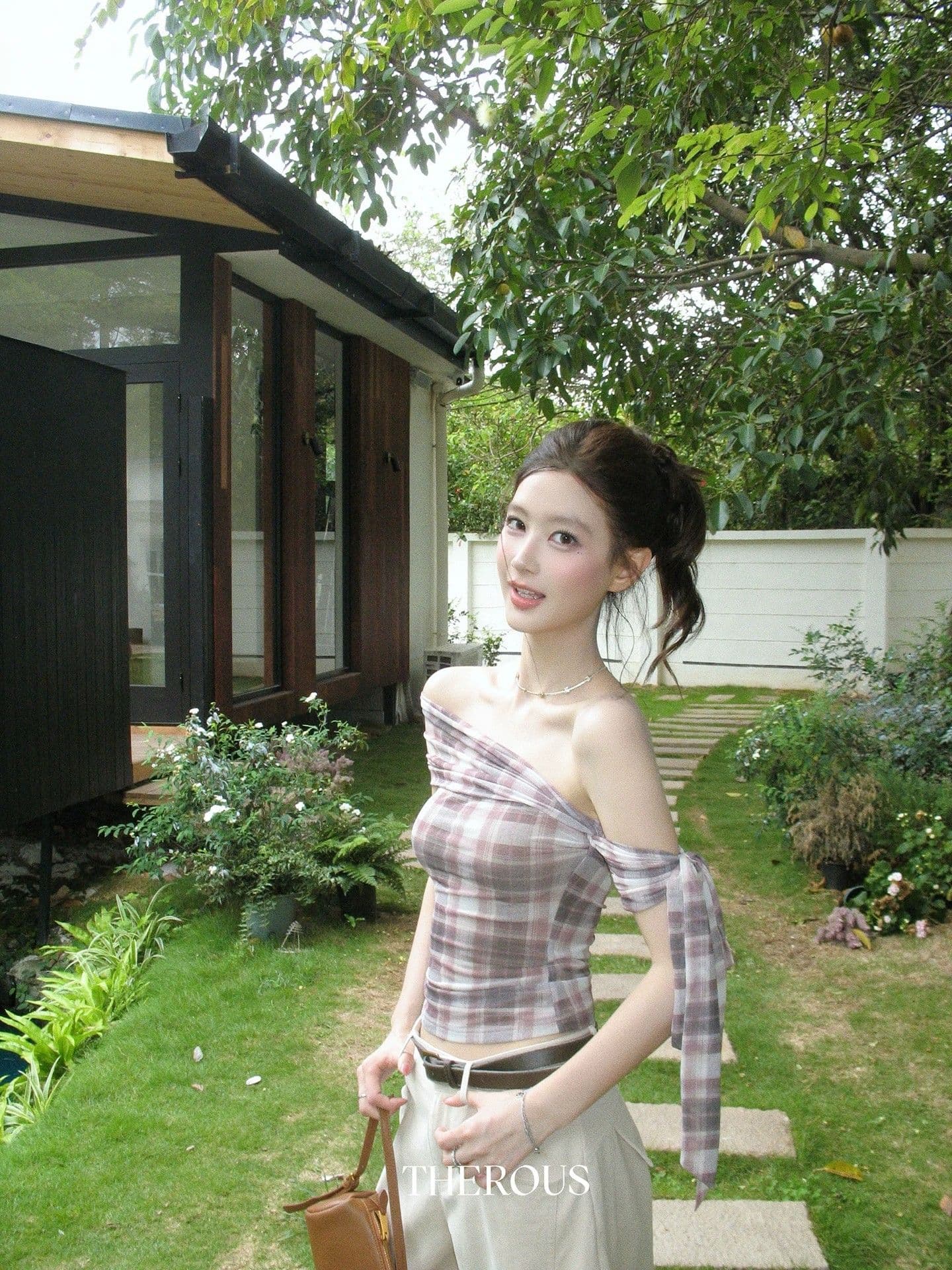 오프숄더 섹시함 가을 어깨 소매 티셔츠 여성 여름 레이스업 펌프 Pleat 몸매 가꾸기 고유 한 아름다운 품격 오프숄더 쇼트 스타일 맨위 상세 이미지 9