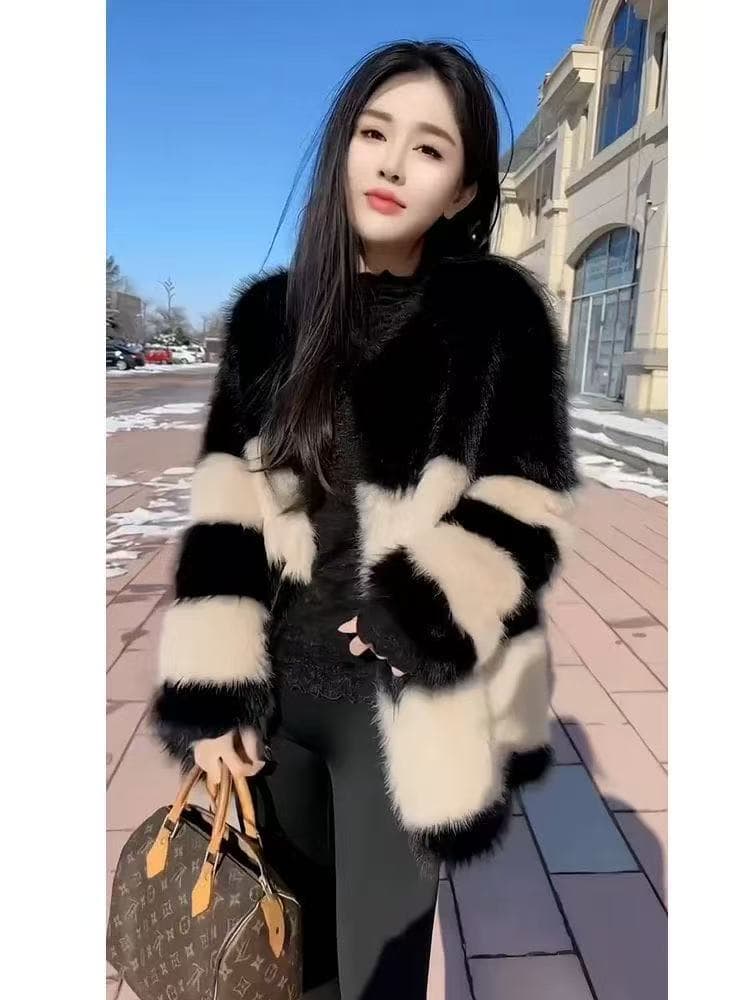 작은 샤넬 스타일 흑인과 백인 배색 피모 하나 재킷 느긋한 레트로 고급 센스 맨위 여성 겨울