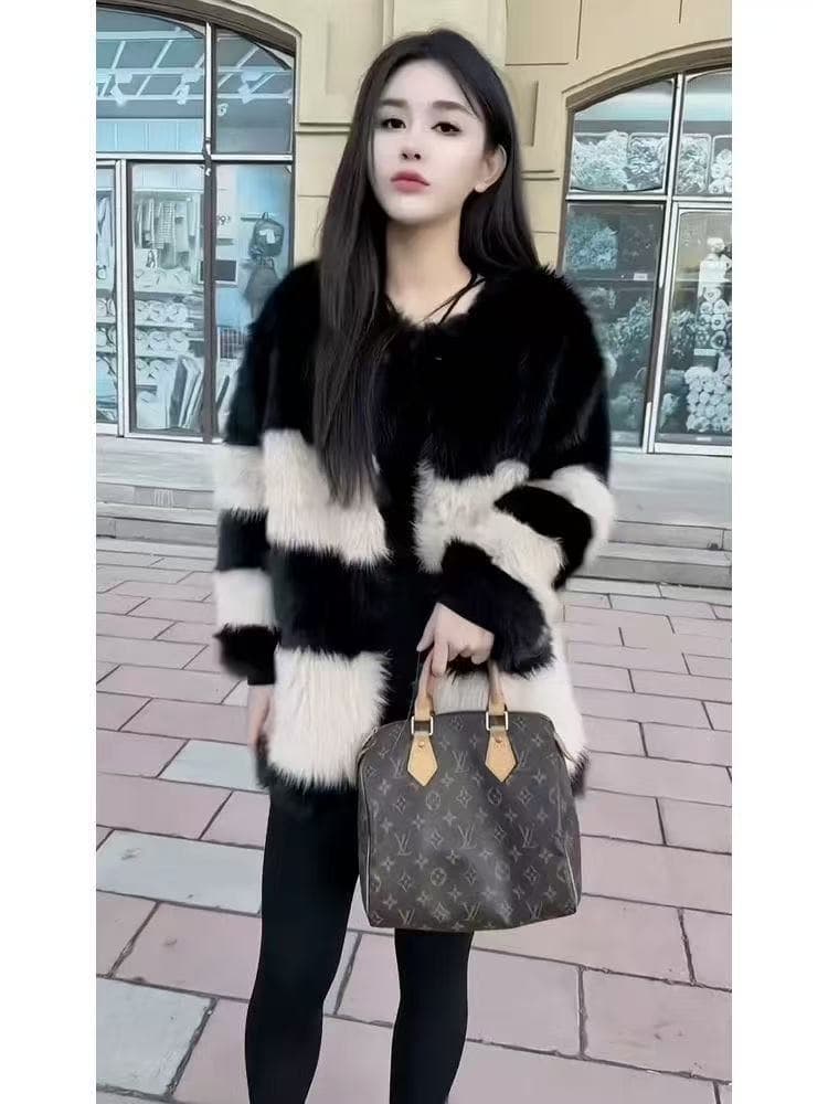 작은 샤넬 스타일 흑인과 백인 배색 피모 하나 재킷 느긋한 레트로 고급 센스 맨위 여성 겨울 이미지 2