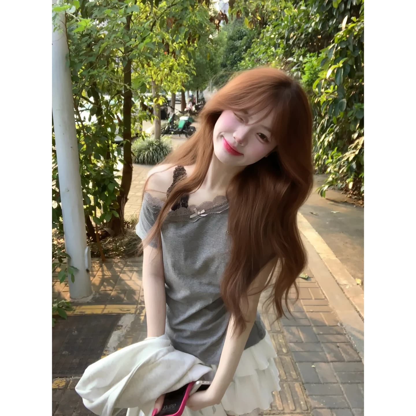 레이스 오프숄더 반팔 티셔츠 여성 여름 몸매 가꾸기 슬림해 보이는 맨위 이미지 2