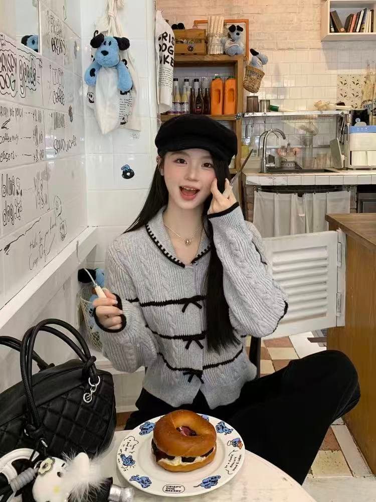 한 부서 스트라이프 회색 맨위 여성 작은 키 가을 겨울 새로운 디자인 센스 나비 매듭 달콤함 패치워크 오픈 가디건 스웨터 상세 이미지 2