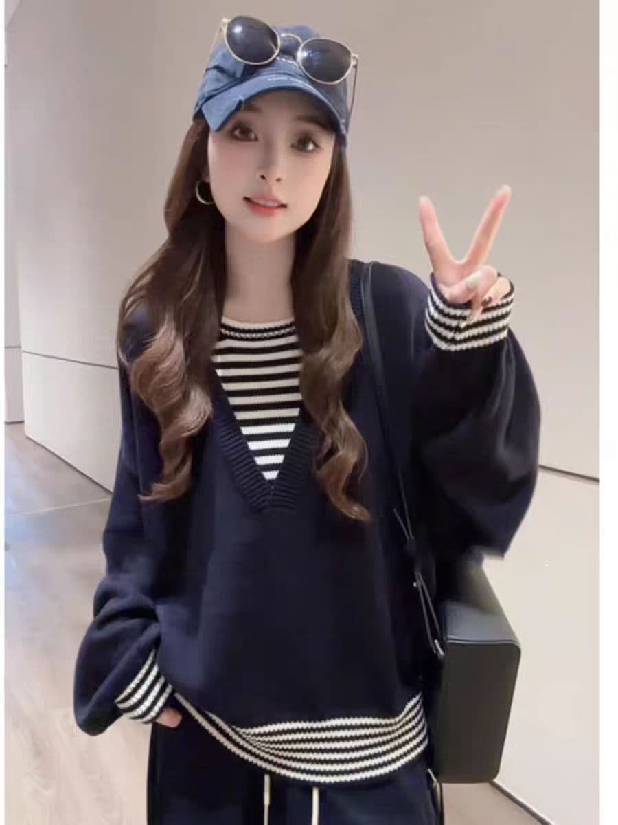 패치워크 스트라이프 페이크 레이어드 스웨터 여자 2025 새로운 가을 겨울철 고유 한 슈퍼 잘 생긴 니트 맨위 이미지 4