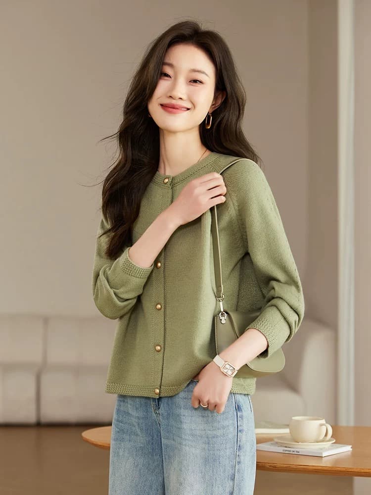 작은 샤넬 스타일 니트 양모 카디건 코트 여성 짧은 봄 가을 새로운 루즈핏 다용도 라운드 넥 양모 스웨터 맨위