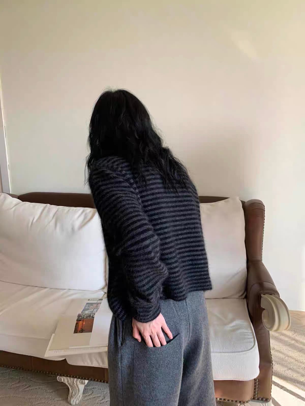 한 부서 레트로 블랙 회색 스트라이프 긴팔 니트 오픈 가디건 여성 가을 얇은 스타일 스웨터 코트 스택 착용 외부 가져 가라. 짧은 맨위 상세 이미지 5