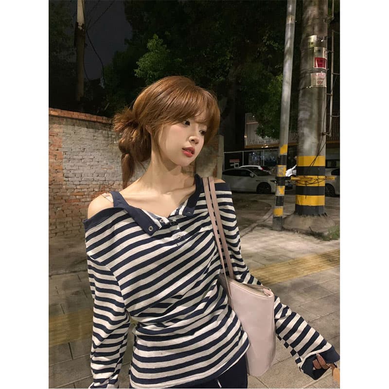 한 부서 스트라이프 페이크 레이어드 오프숄더 긴팔 티셔츠 여성 가을 새로운 느긋한 달콤한 핫걸 슬림해 보이는 맨위 상세 이미지 3