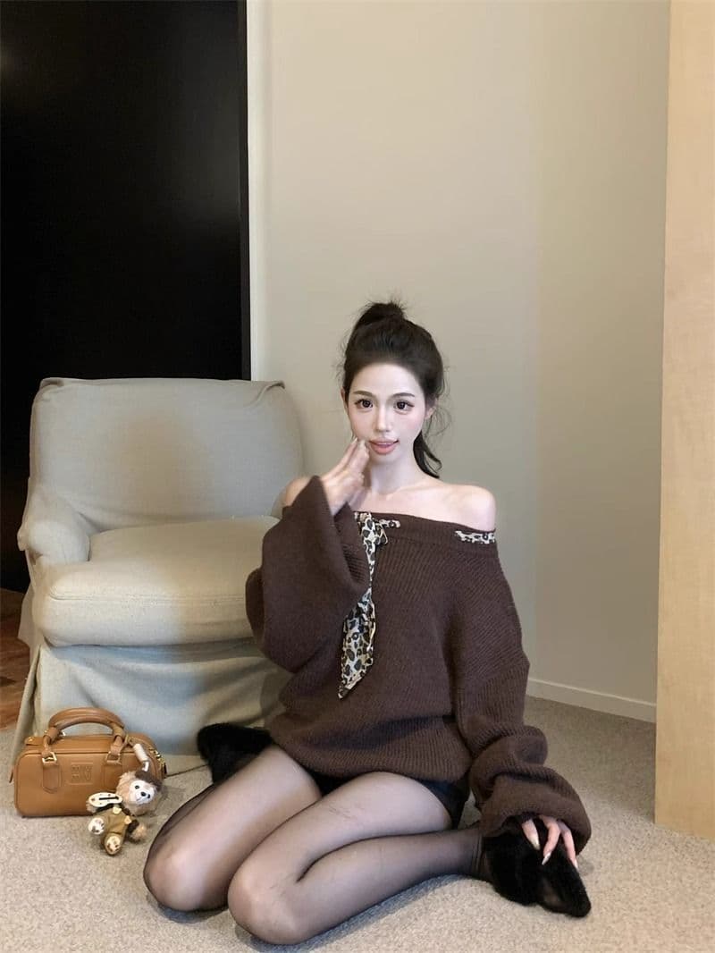 비스듬한 칼라 오프숄더 풀오버 스웨터 여자 가을 겨울 긴팔 니트 스웨터 레오파드 무늬 레이스업 느긋한 바람 루즈핏 캐주얼 맨위 상세 이미지 6