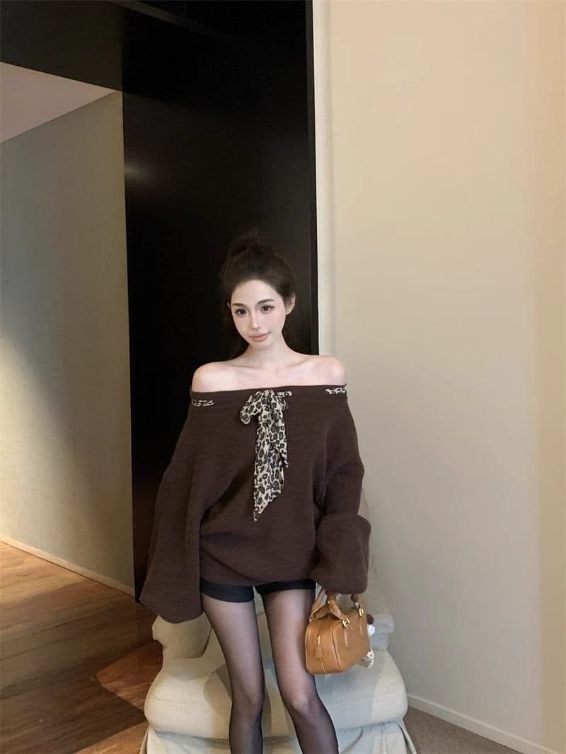 비스듬한 칼라 오프숄더 풀오버 스웨터 여자 가을 겨울 긴팔 니트 스웨터 레오파드 무늬 레이스업 느긋한 바람 루즈핏 캐주얼 맨위 상세 이미지 8