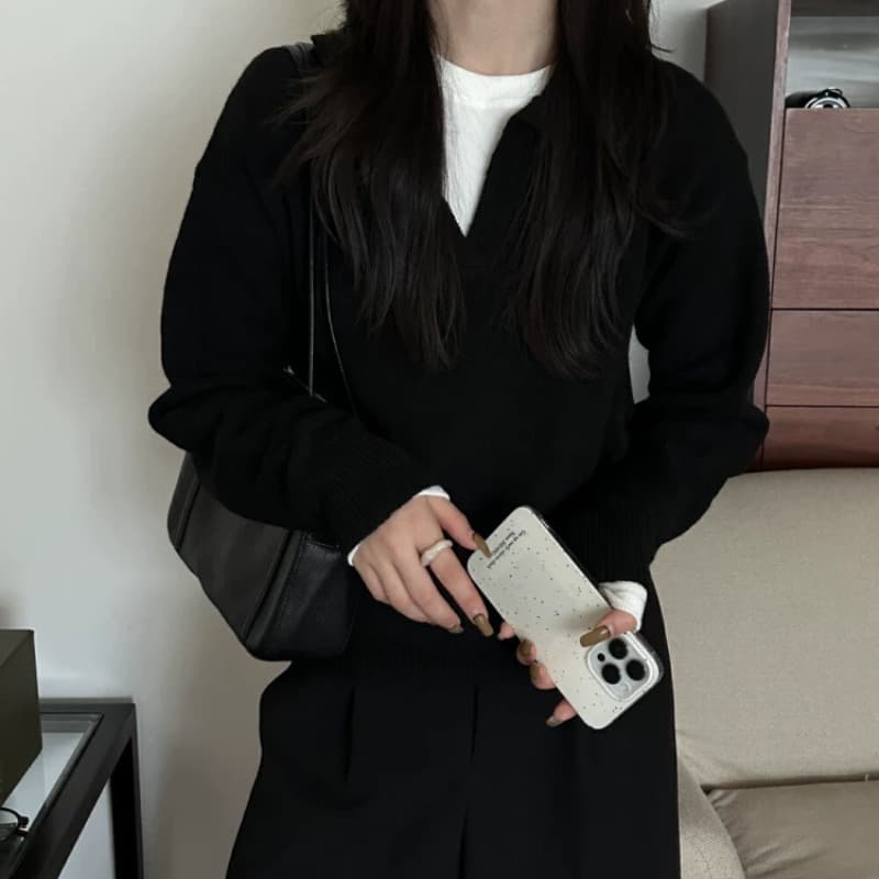 한국 스타일 검정색 POLO 칼라 긴팔 니트 스웨터 여성 2025 가을 겨울 느긋한 바람 루즈핏 캐주얼 V넥 스웨터 맨위