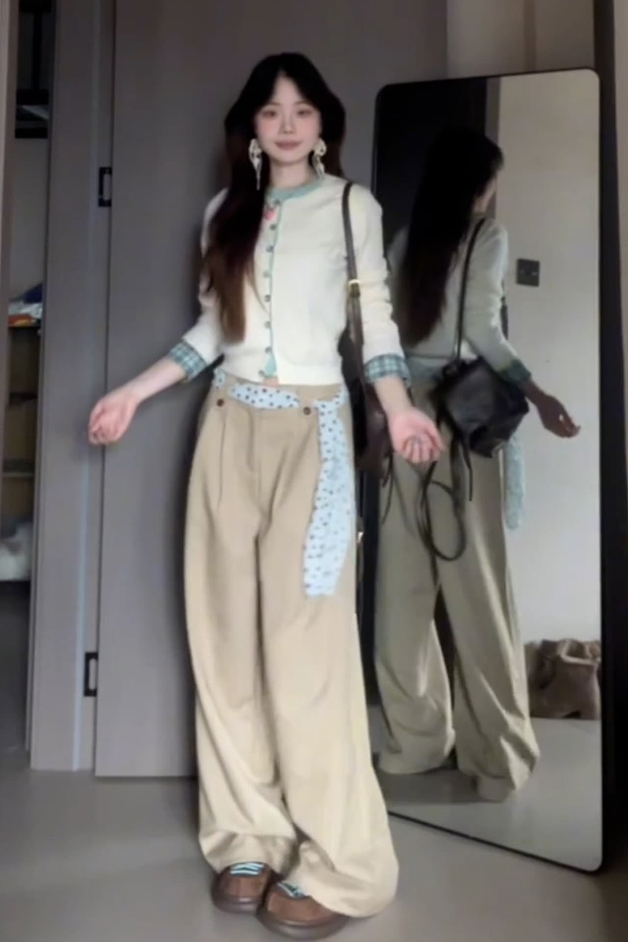 한 부서 레트로 도트 무늬 배색 페이크 레이어드 니트 오픈 가디건 스웨터 여자 봄 가을 디자인 센스 다용도 긴팔 맨위 상세 이미지 7