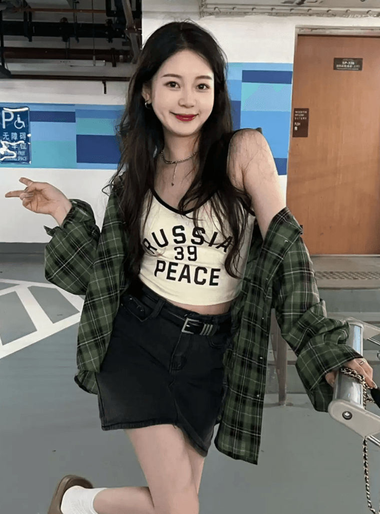 체크무늬 여성 셔츠 디자인 센스 작은 대중 2026 봄 새로운 긴팔 셔츠 여성 코트 Chic 아름다운 맨위 서비스