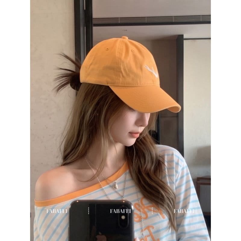 느긋한 바람 비스듬한 어깨 스트라이프 긴팔 티셔츠 알파벳 자수 루즈핏 슬림해 보이는 맨위 가을 이미지 2