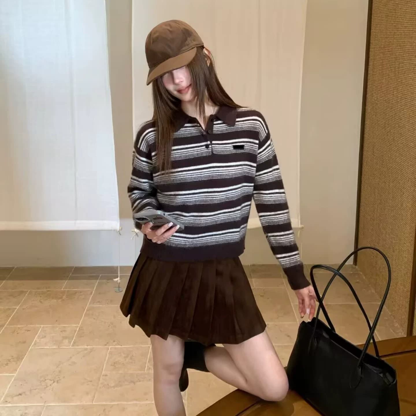2026 이른 가을 새로운 학원 스타일 배색 스트라이프 POLO 칼라 풀오버 니트 스웨터 여성 레저 연령 감소 긴팔 스웨터 상세 이미지 2