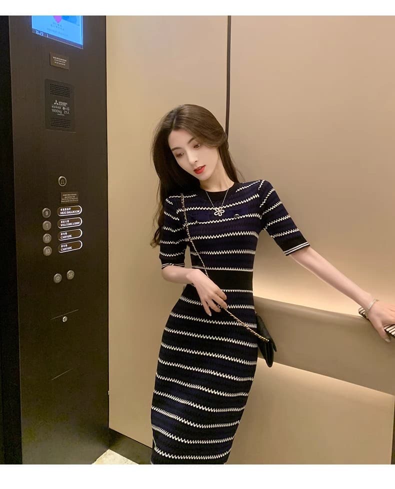 프랑스식 여성 드레스 여름 2026 년 새로운 품격 고급 센스 스트라이프 슬림해 보이는 작은 샤넬 스타일 니트 치마 상세 이미지 4