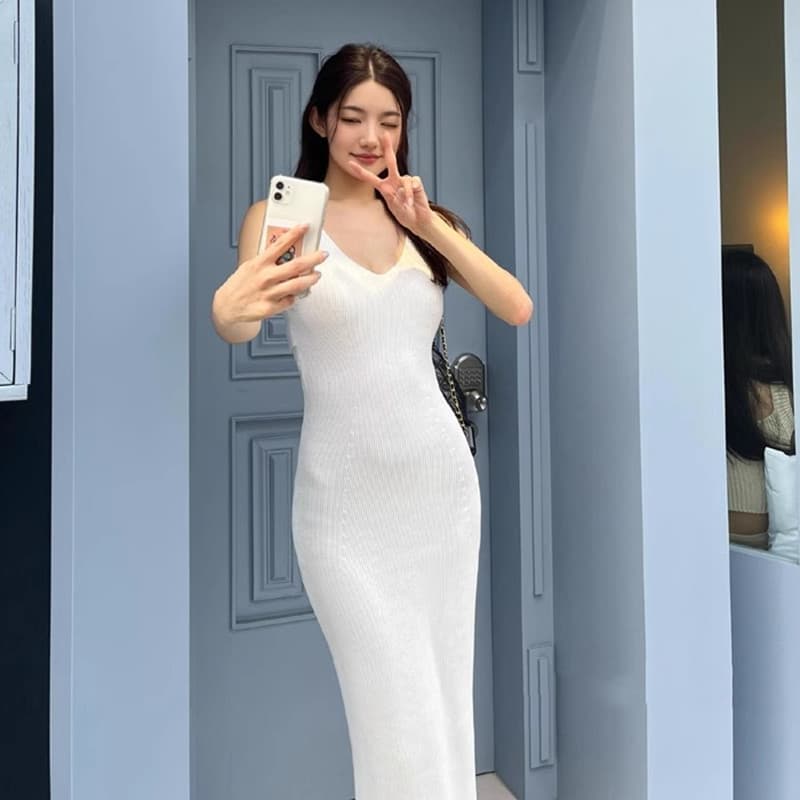 한국 품격 로얄 자매 V넥 슬립 얼음 실크 드레스 심장 기계 나이트 클럽 핫걸 섹시함 백리스 ol 타이트 스커트 롱 스커트 상세 이미지 4