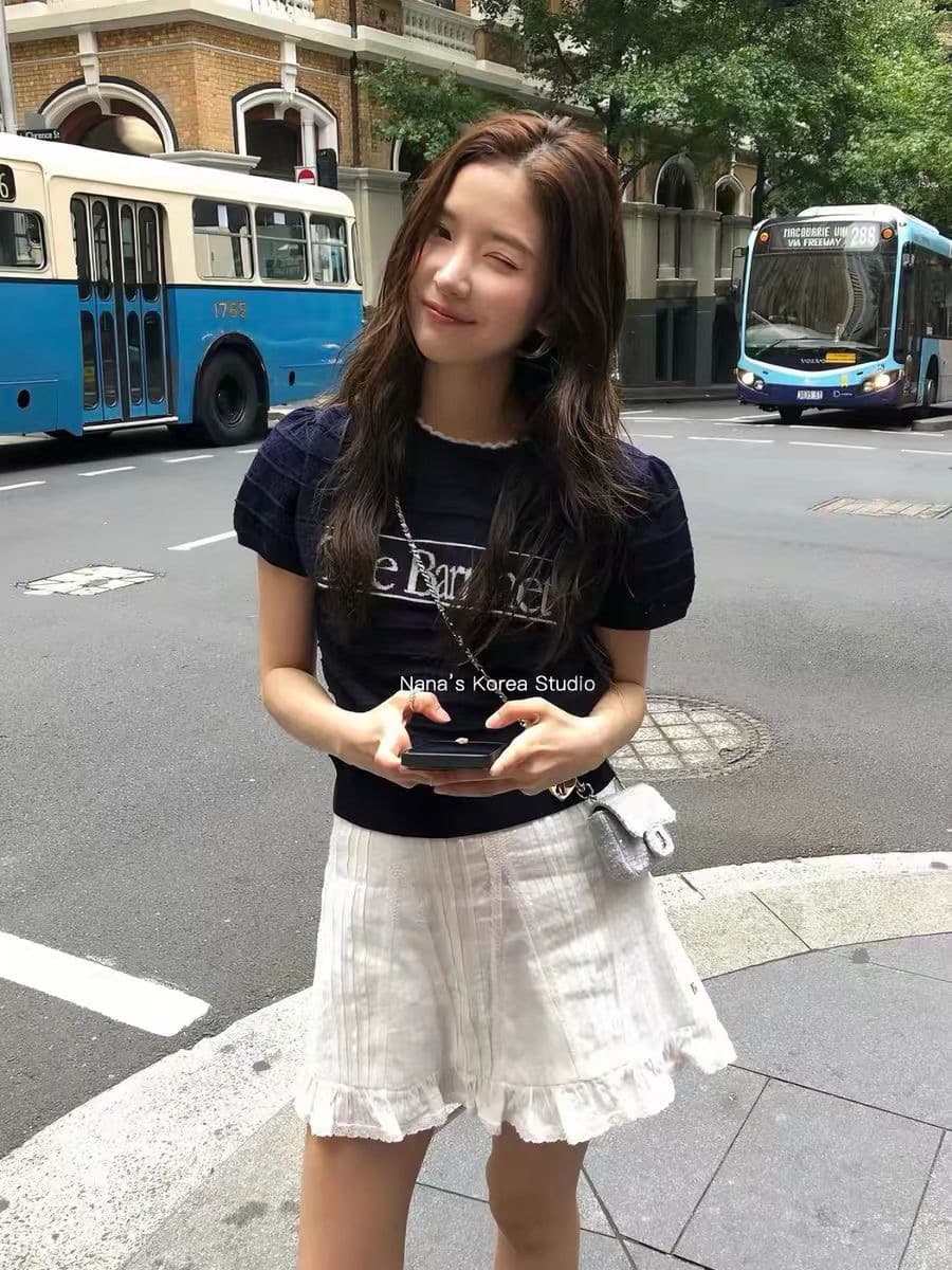 한국 여덟 우유 여름 레트로 몸매 가꾸기 슬림해 보이는 레이스 라운드 넥 알파벳 홀로우 아웃 자카드 니트 반팔 맨위 이미지 3