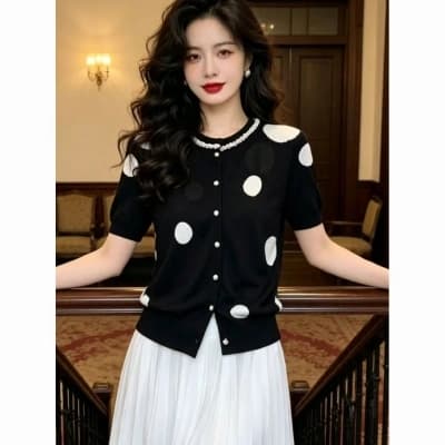 여름 새로운 도트 무늬 자카드 비즈 박기 니트 스웨터 프랑스식 우아함 작은 샤넬 스타일 세련된 표지 고기 슬림해 보이는 다용도 맨위 이미지 2