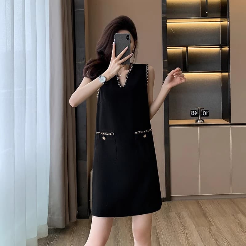 검정색 작은 샤넬 스타일 고급 센스 여성 드레스 여름 2026 새로운 프랑스식 민소매 조끼 그는 벤 바람 니트 원피스 이미지 2
