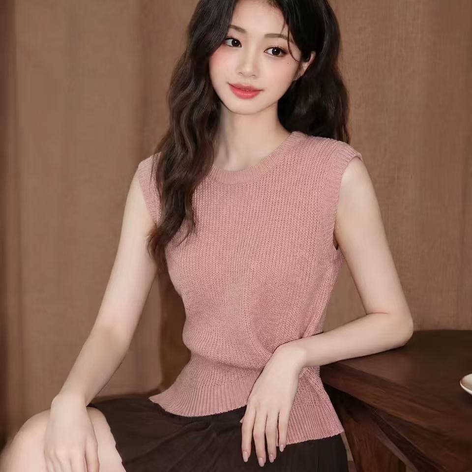 핑크색 라운드 넥 니트 긍정적 인 어깨 민소매 티셔츠 여성 여름 2026 새로운 디자인 센스 비틀림 슈퍼 화재 연령 감소 맨위 상세 이미지 5