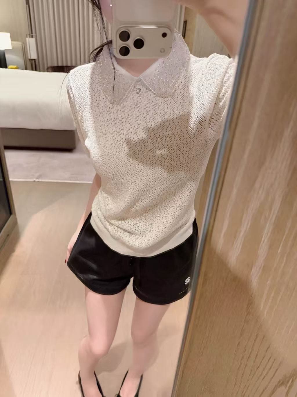 프랑스식 샤오시엔 천 금빛 바람 비즈 박기 베이비 칼라 얼음 실크 니트 스웨터 반팔 여성 여름 품격 홀로우 아웃 통기성 맨위 상세 이미지 10