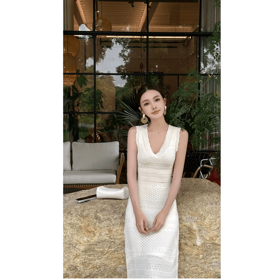 생방송 폭발 흑인과 백인 캄파넬라 세과 2026 여름 품격 홀로우 아웃 자카드 질감 센스 얼음 실크 니트 허리 수축 드레스 상세 이미지 3