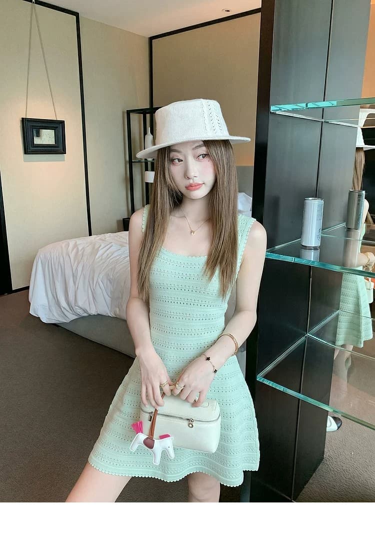 2026 한 부서 녹색 u 칼라 홀로우 아웃 민소매 조끼 여성 드레스 여름 허리 수축 슬림해 보이는 한 마디 미니 스커트 상세 이미지 4