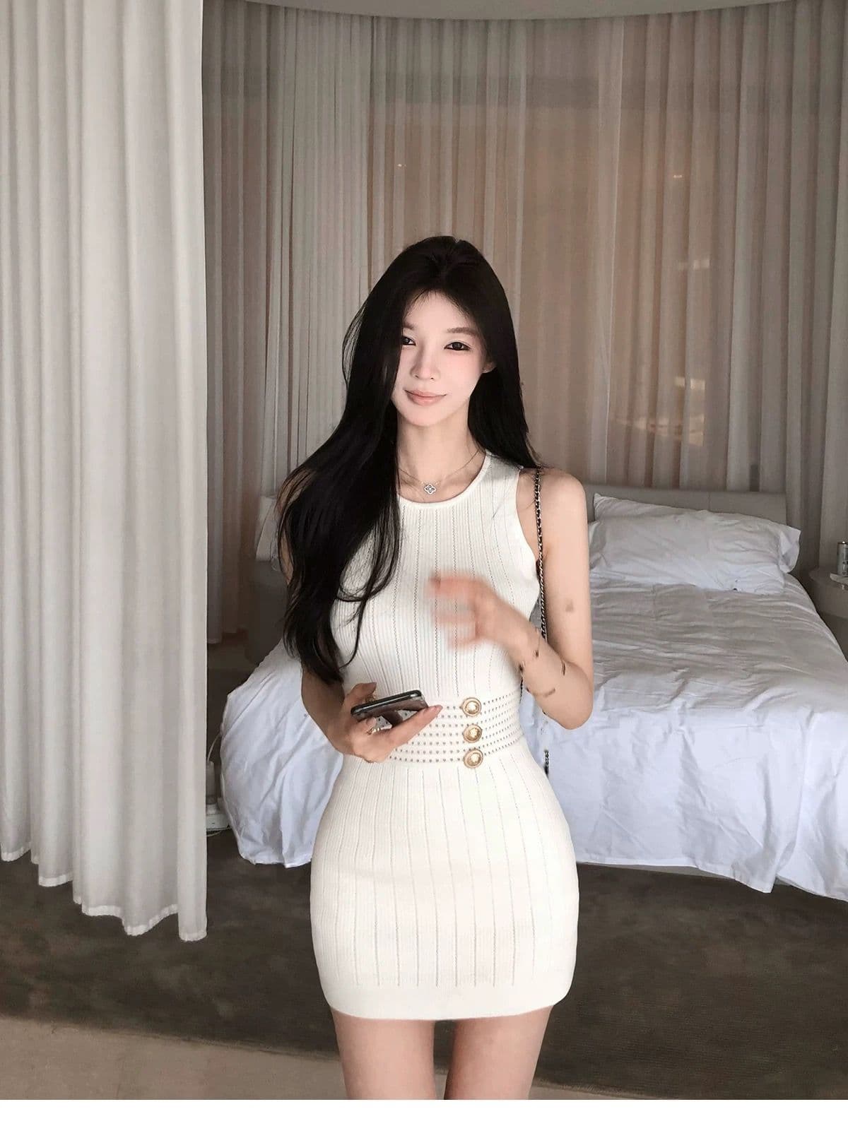 작은 샤넬 스타일 민소매 조끼 스커트 아이들 몸매 가꾸기 허리 수축 금속 버클 니트 얼음 실크 작은 심장 기계 ol 타이트 스커트 드레스 상세 이미지 4