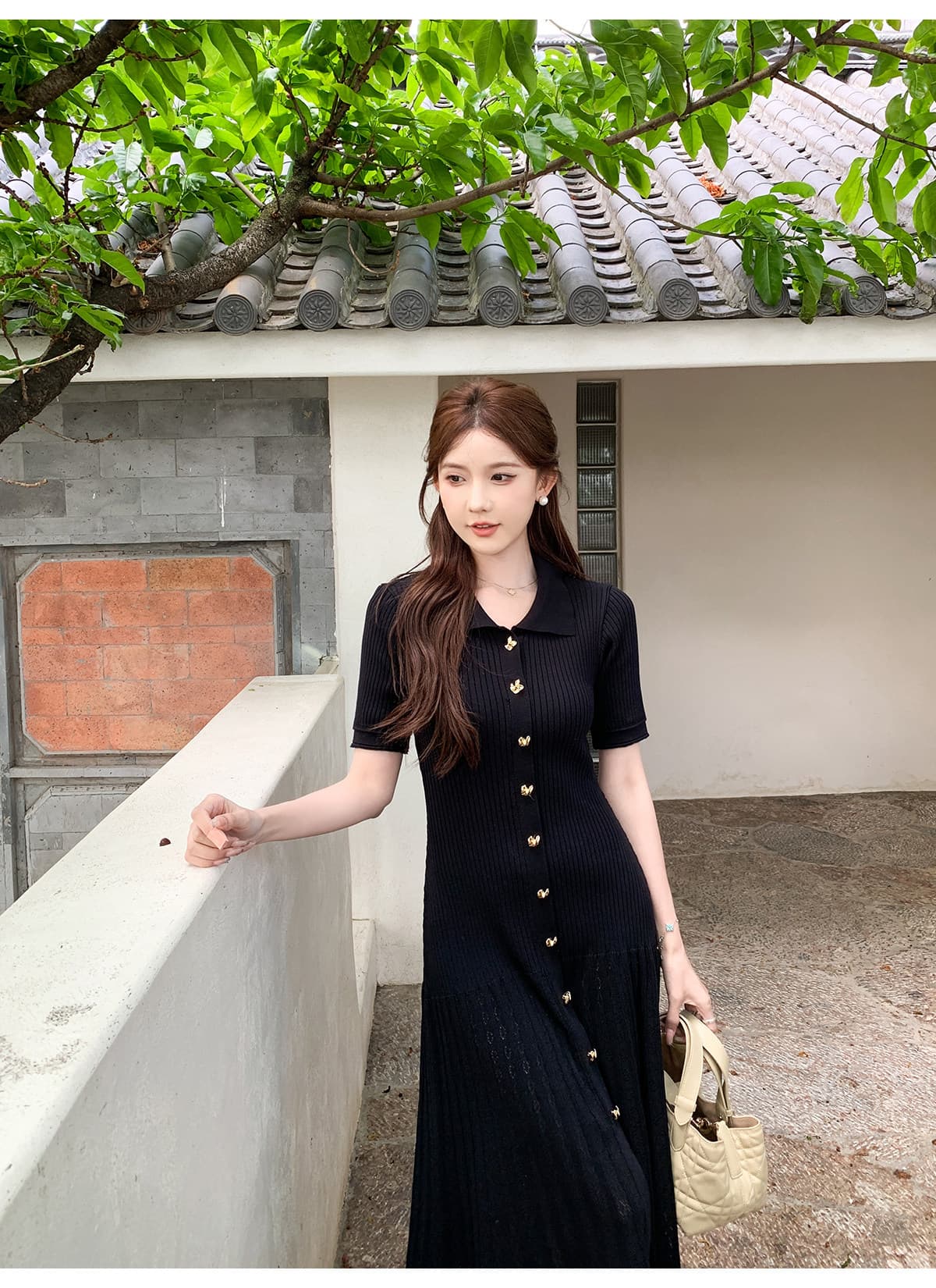 POLO 칼라 긍정적 인 어깨 허리 수축 슬림해 보이는 얼음 실크 드레스 상세 이미지 4