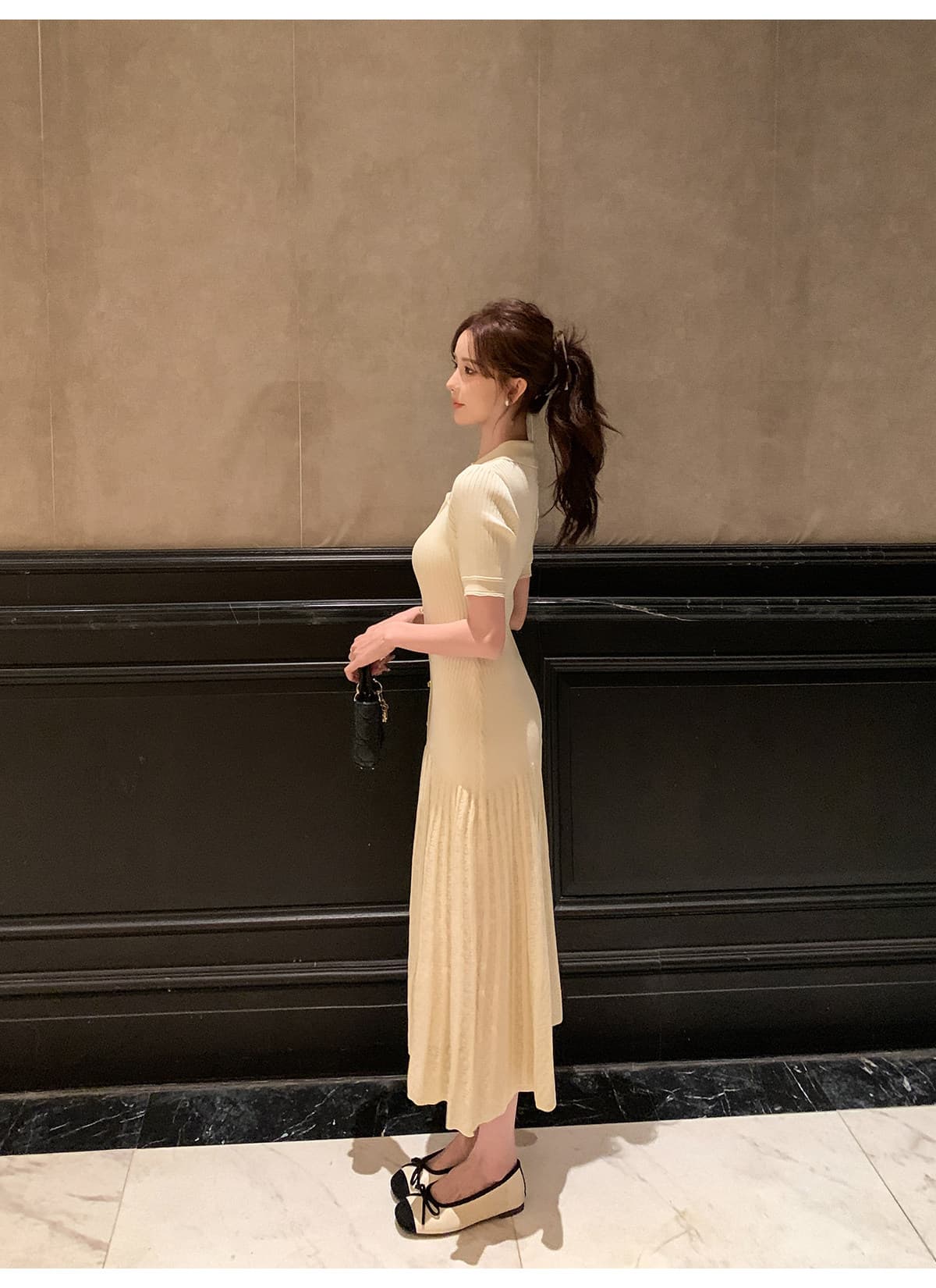 POLO 칼라 긍정적 인 어깨 허리 수축 슬림해 보이는 얼음 실크 드레스 상세 이미지 9