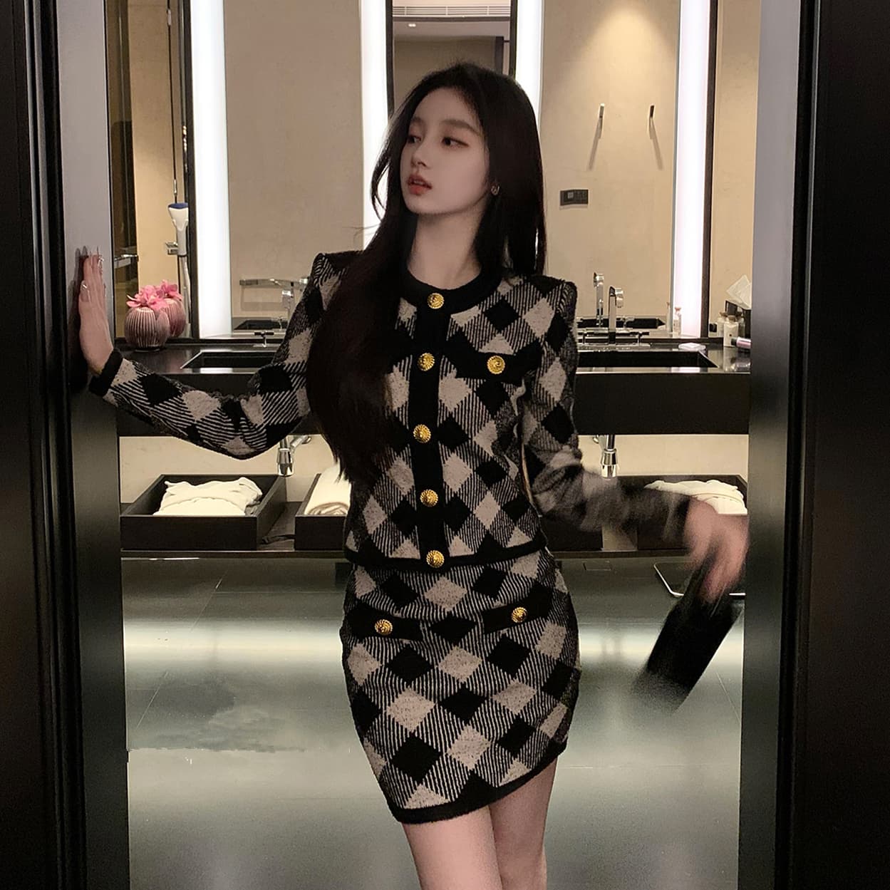 ldtj 높음 세트 백작 천 골드 가을 프랑스식 작은 샤넬 스타일 체크무늬 니트 오픈 가디건 타이트 스커트 반 스커트 재킷 로드 중 여성 상세 이미지 2
