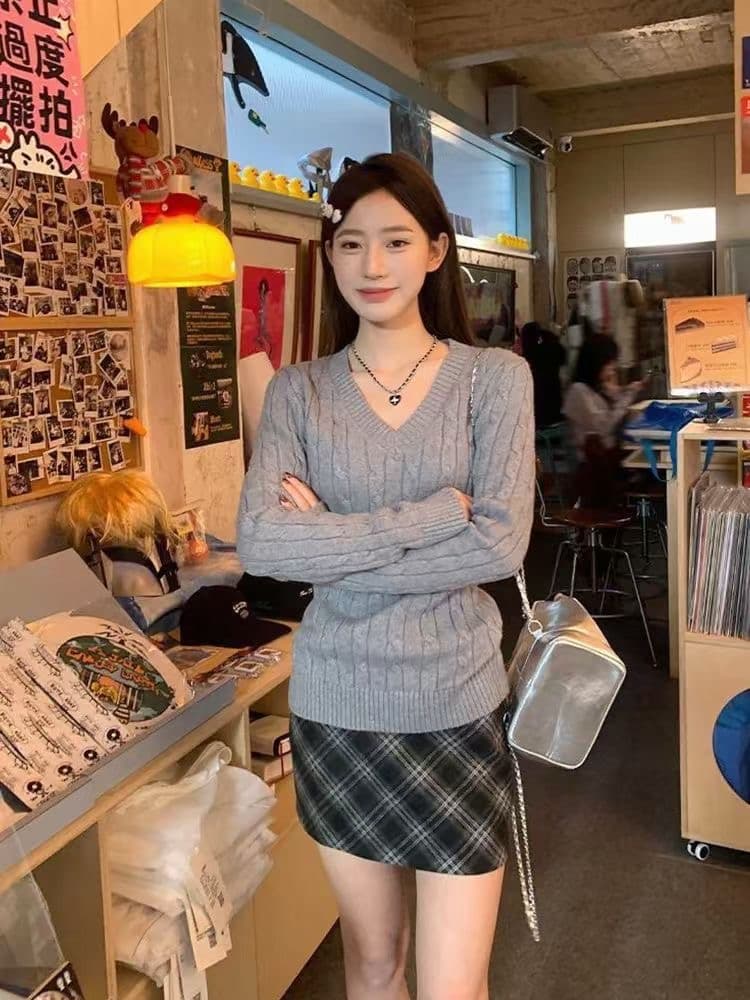 부드러운 찹쌀 고급 센스 화이트 꽈배기 V넥 풀오버 루즈핏 스웨터 인사이드 가져 가라. 외출용 맨위 상세 이미지 3