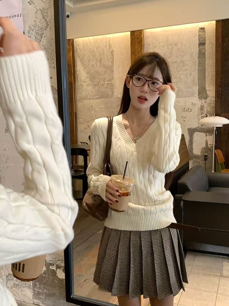 부드러운 찹쌀 고급 센스 화이트 꽈배기 V넥 풀오버 루즈핏 스웨터 인사이드 가져 가라. 외출용 맨위 상세 이미지 8