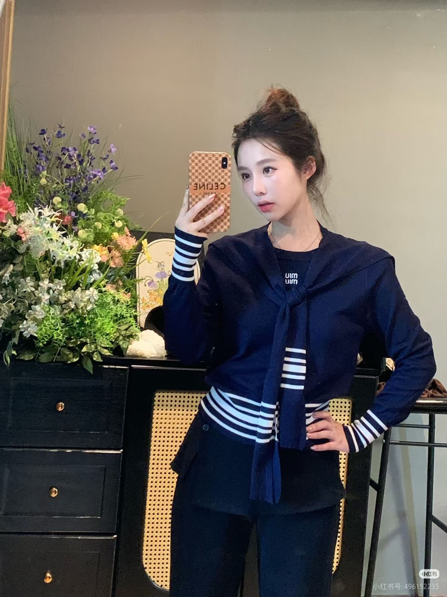 이른 가을 새로운 해군 스타일 페이크 레이어드 숄 스트라이프 긴팔 니트 스웨터 여성 몸매 가꾸기 연령 감소 품격 맨위 상세 이미지 4