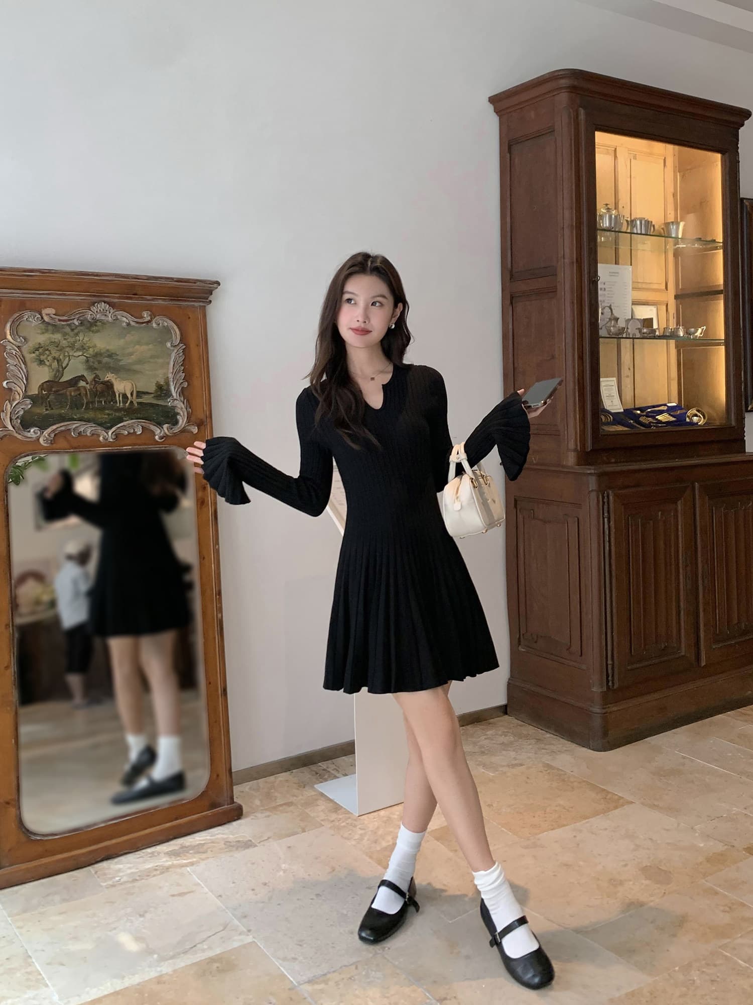 mulvan 니트 스웨터 여성 드레스 가을 새로운 V넥 긴팔 디자인 센스 허리 수축 슬림해 보이는 품격 미니 스커트 이미지 3