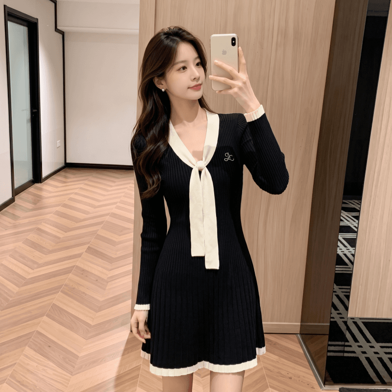 2026 년 가을 학원 천 골드 슬림해 보이는 품격 패션 몸매 가꾸기 프랑스식 우아함 부드러운 작은 대중 디자인 센스 드레스 상세 이미지 1