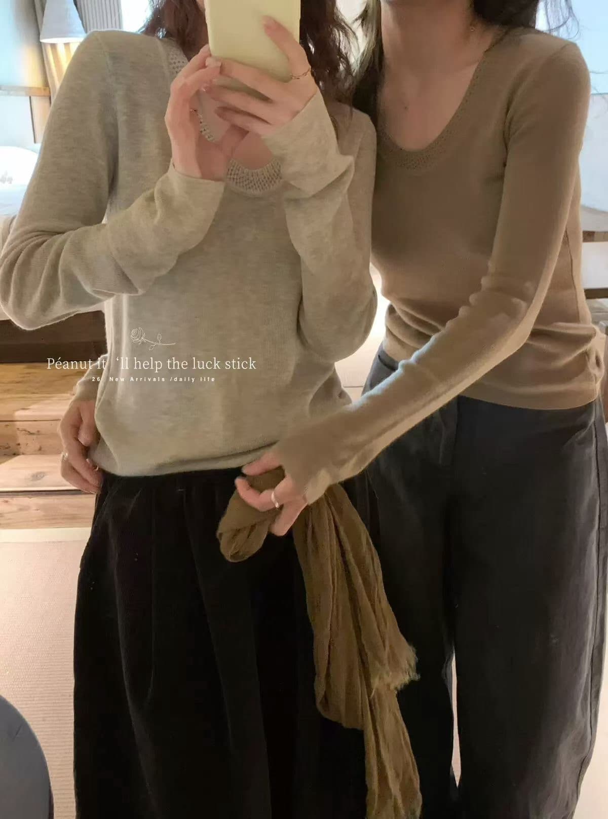 peanut 땅콩 홈 2026 가을 새로운 한 부서 u 칼라 자수 부드러운 다용도 슬림해 보이는 캐주얼 니트 스웨터 상세 이미지 5