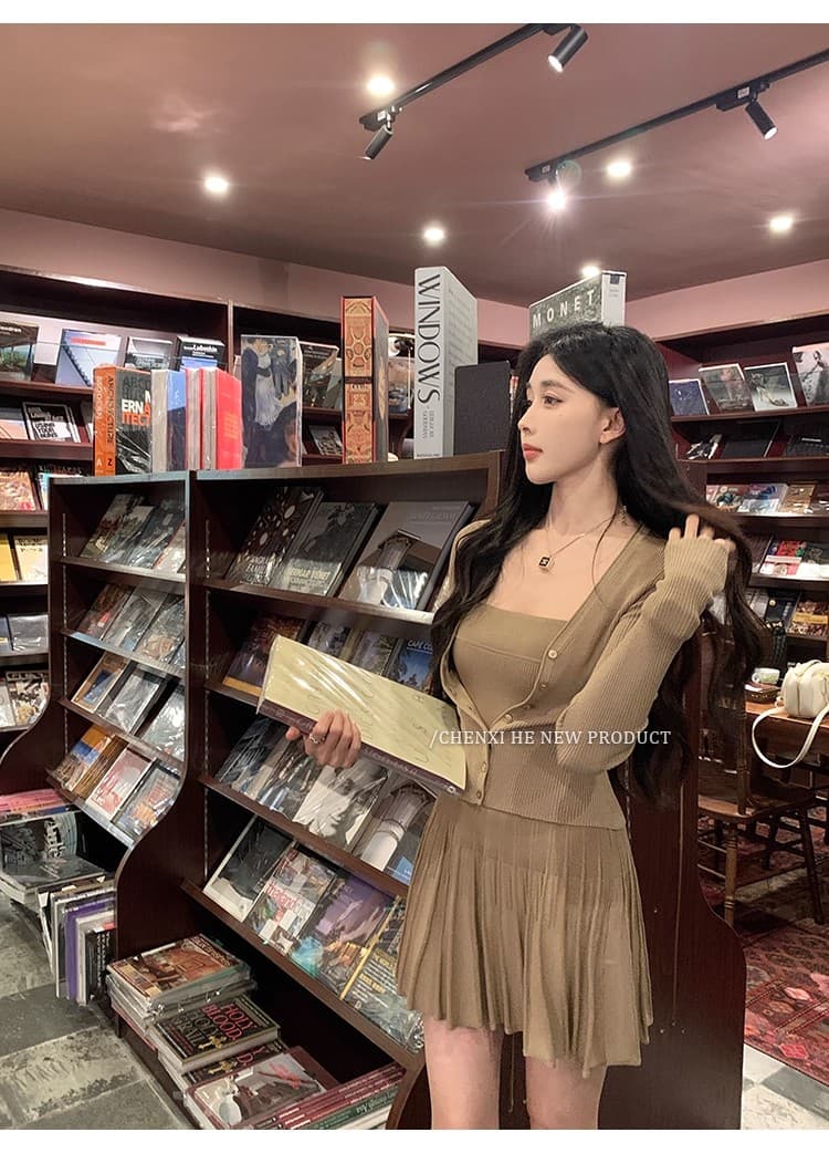그는 아침 전체 집합 ootd 착용 가져 가라. 세트 여성 짧은 니트 몸매 가꾸기 오픈 가디건 맨위 한 마디 플리츠 슬립 드레스 상세 이미지 6