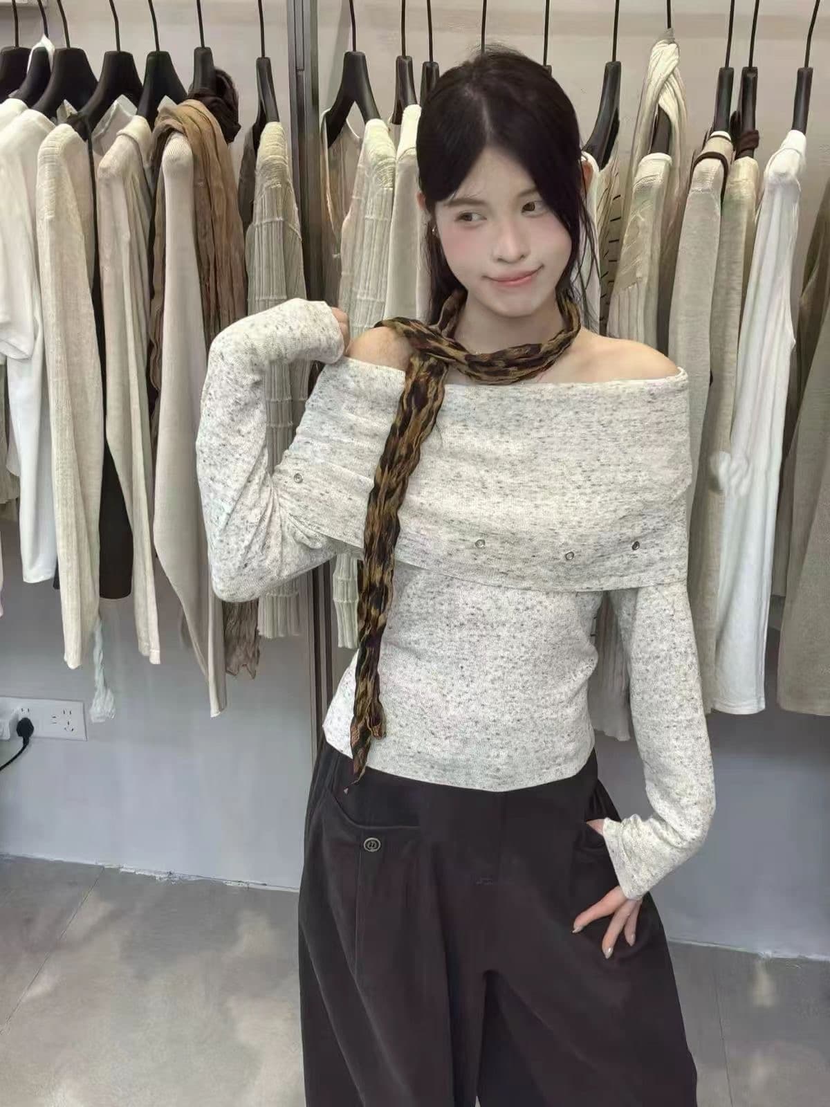 순수한 욕망 섹시함 오프숄더 긴팔 색상 포인트 니트 스웨터 여성 가을 겨울 기본 셔츠 몸매 가꾸기 슬림해 보이는 Chic 아름다운 맨위 이미지 2