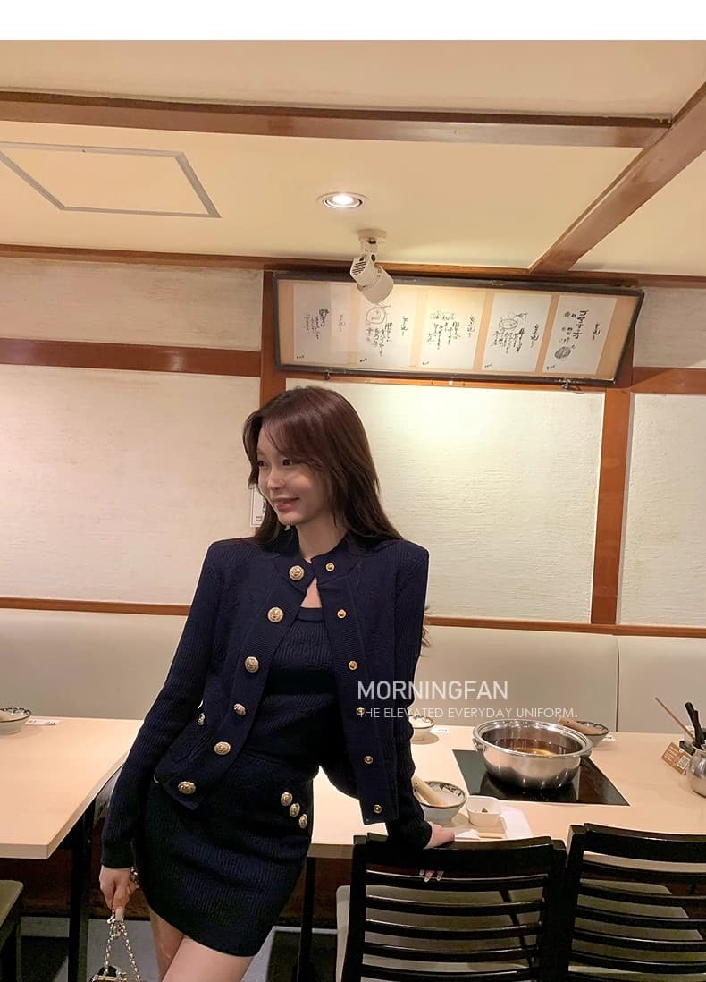 안녕하세요. 팬 팬 사자 머리 골드 버클 니트 카디건 코트 조끼 타이트 스커트 반신 스커트 여성 가을 3종 세트 이미지 4