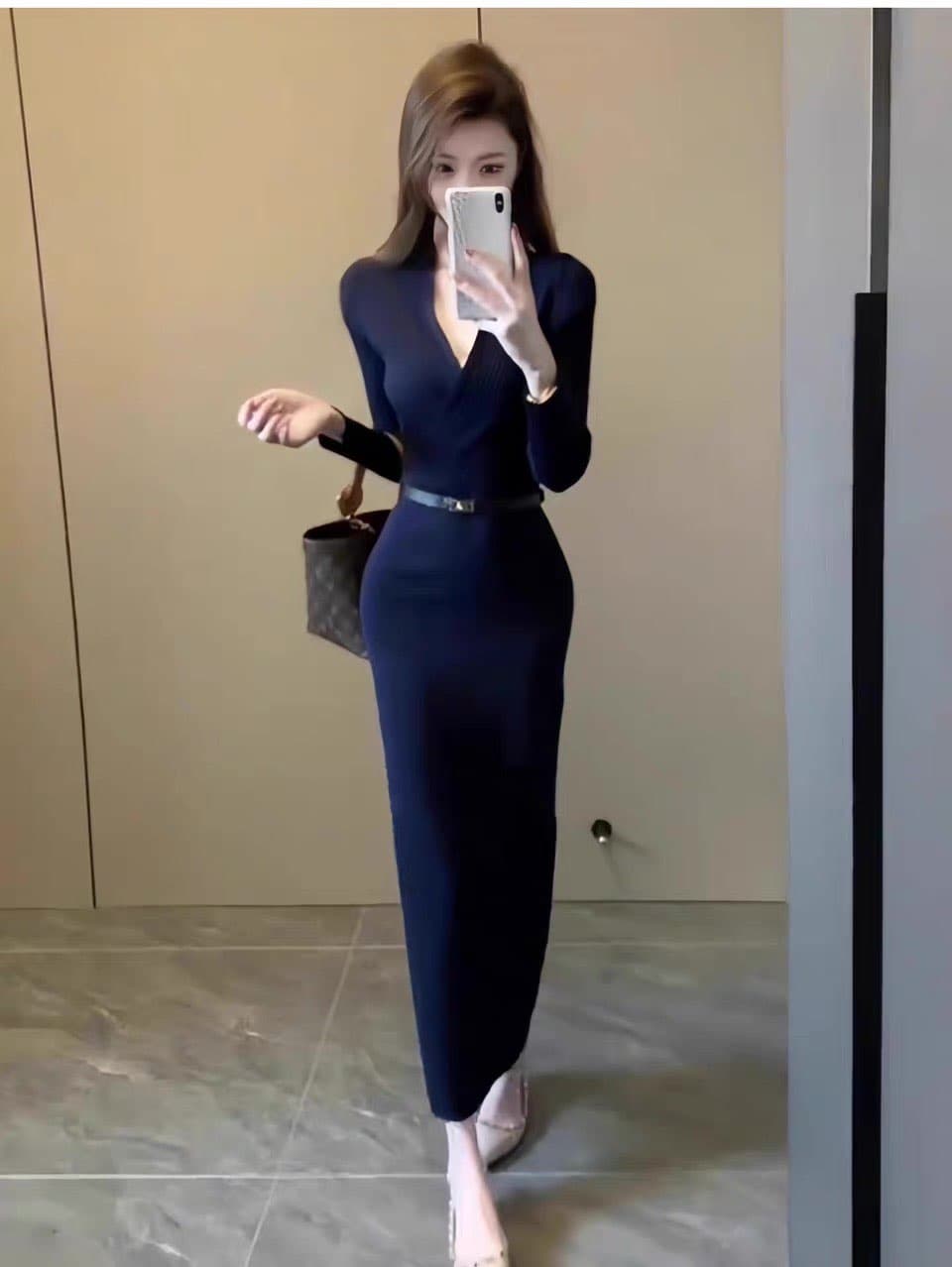 빛 요리 한 우아함 바람 V넥 긴팔 여성 드레스 2026 가을 겨울철 허리 수축 슬림해 보이는 품격 두꺼운 타이트 스커트 롱 스커트 상세 이미지 13