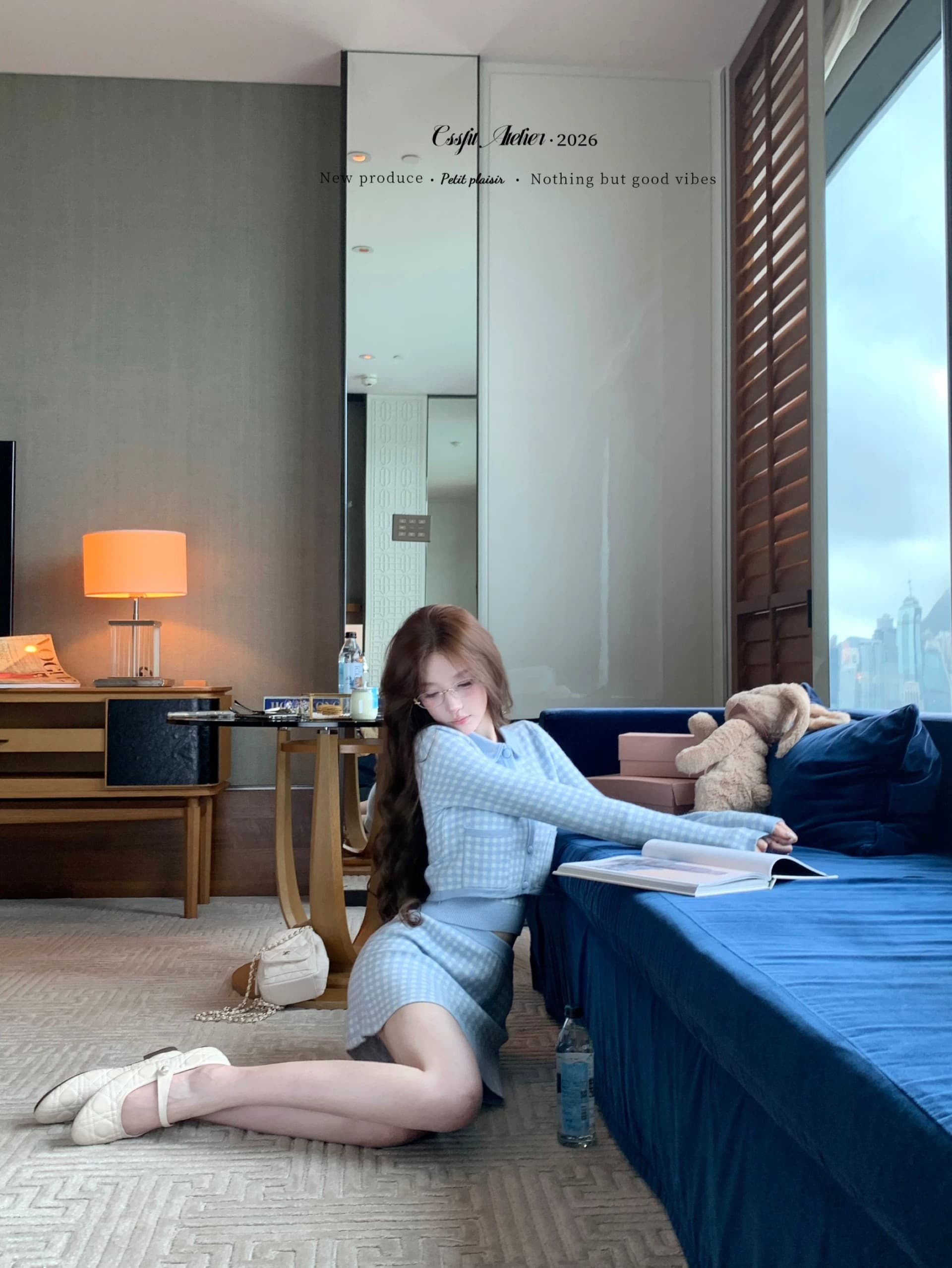 2026 년 가을 겨울 바다 소금 향기로운 노래 주간 실크 양 털이 푸른 그리드 분말 그리드 오픈 가디건 조끼 반 스커트 3종 세트 그룹 상세 이미지 36