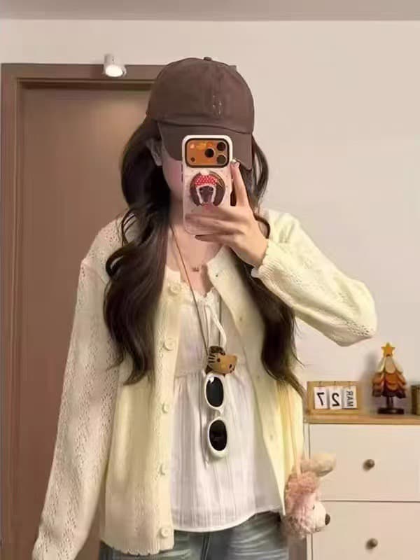 부드러운 달콤한 스타일 핑크색 홀로우 아웃 니트 오픈 가디건 여성 이른 봄 새로운 단추 재킷 작은 키 우유 부서 착용 잡아라. 의류 상세 이미지 2