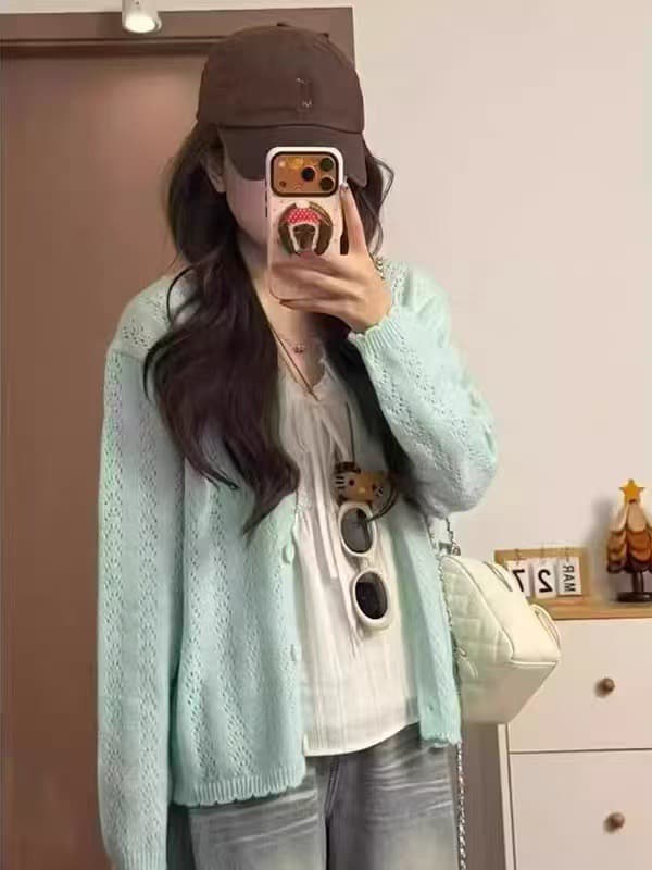 부드러운 달콤한 스타일 핑크색 홀로우 아웃 니트 오픈 가디건 여성 이른 봄 새로운 단추 재킷 작은 키 우유 부서 착용 잡아라. 의류 상세 이미지 9