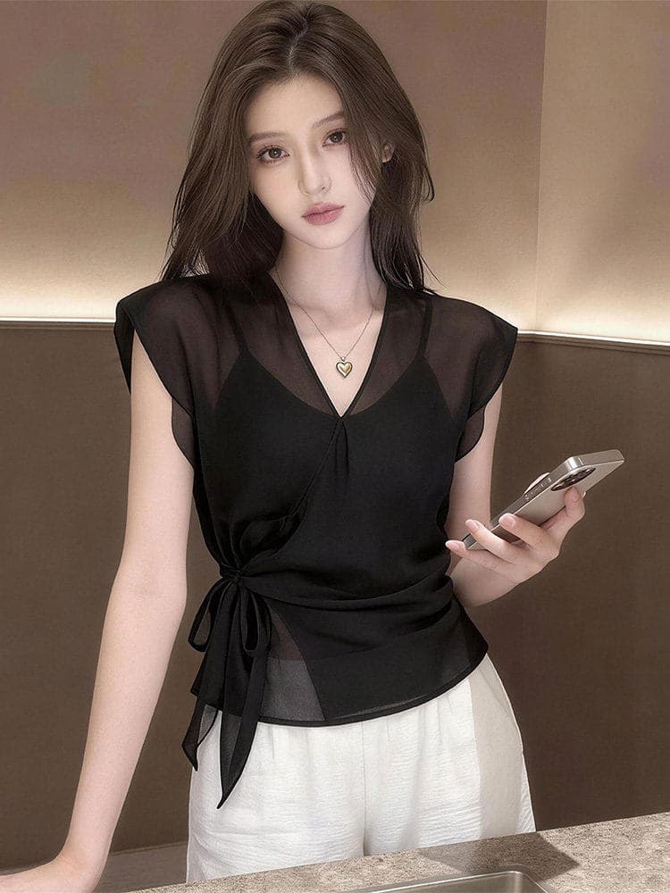 로얄 자매 바람 검정색 V넥 마이크로 ~을 통해 쇼트 스타일 쉬폰 여성 셔츠 2026 여름 새로운 레이스업 허리 수축 싱글 착용 맨위 상세 이미지 4