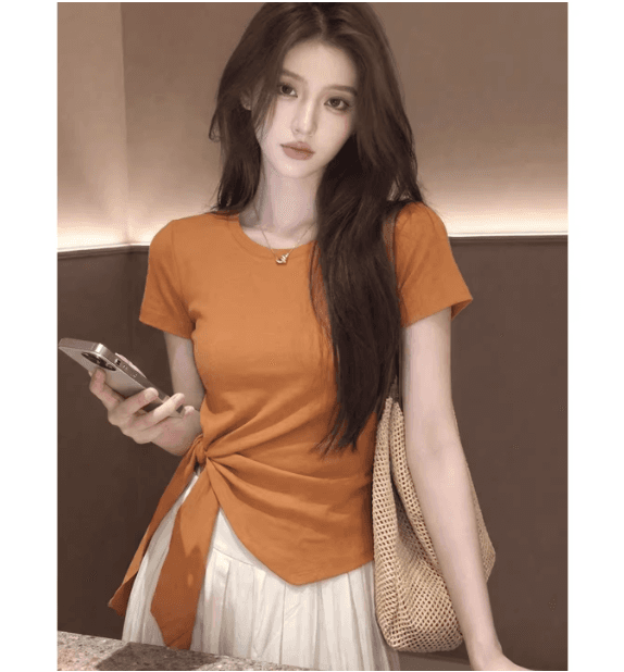 단색 불규칙 스트랩 몸매 가꾸기 반팔 티셔츠 2026 봄 여름 잘 생긴 디스플레이 화이트 라운드 넥 패션 품격 맨위 여성