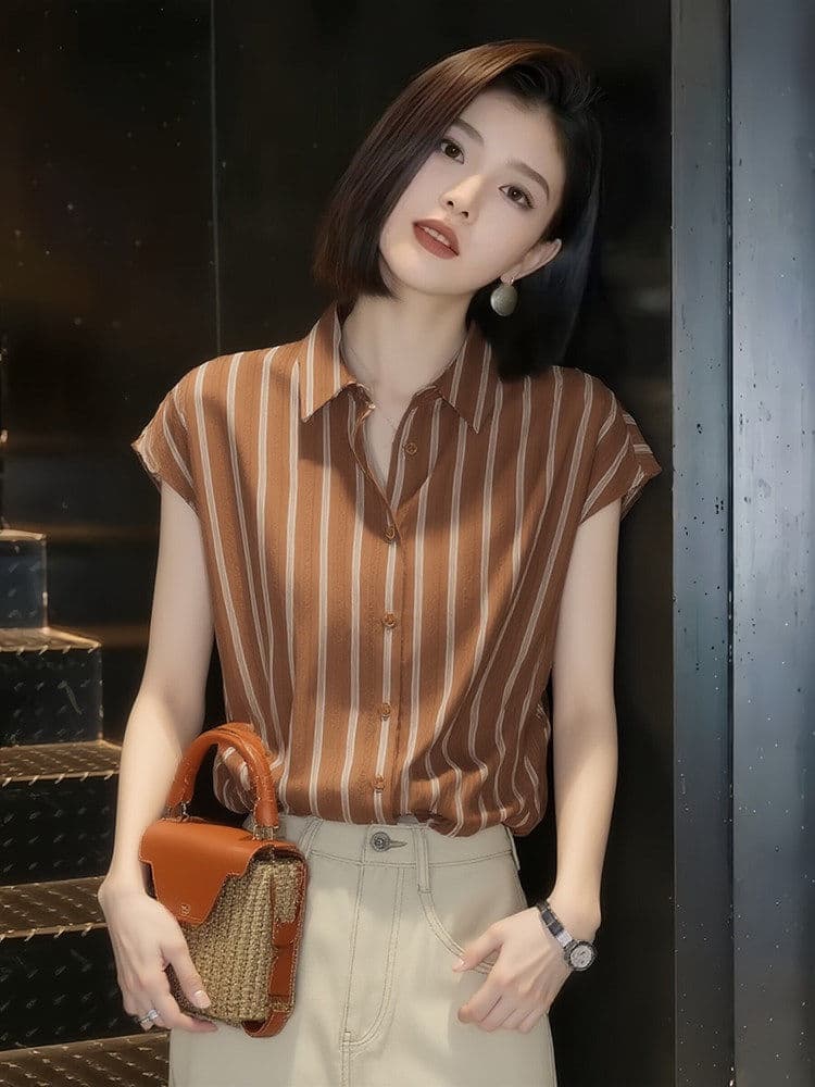 항구 바람 레트로 배색 세로 줄무늬 품격 반팔 여성 셔츠 2026 여름 새로운 폴로 칼라 경력 출퇴근 맨위 상세 이미지 3