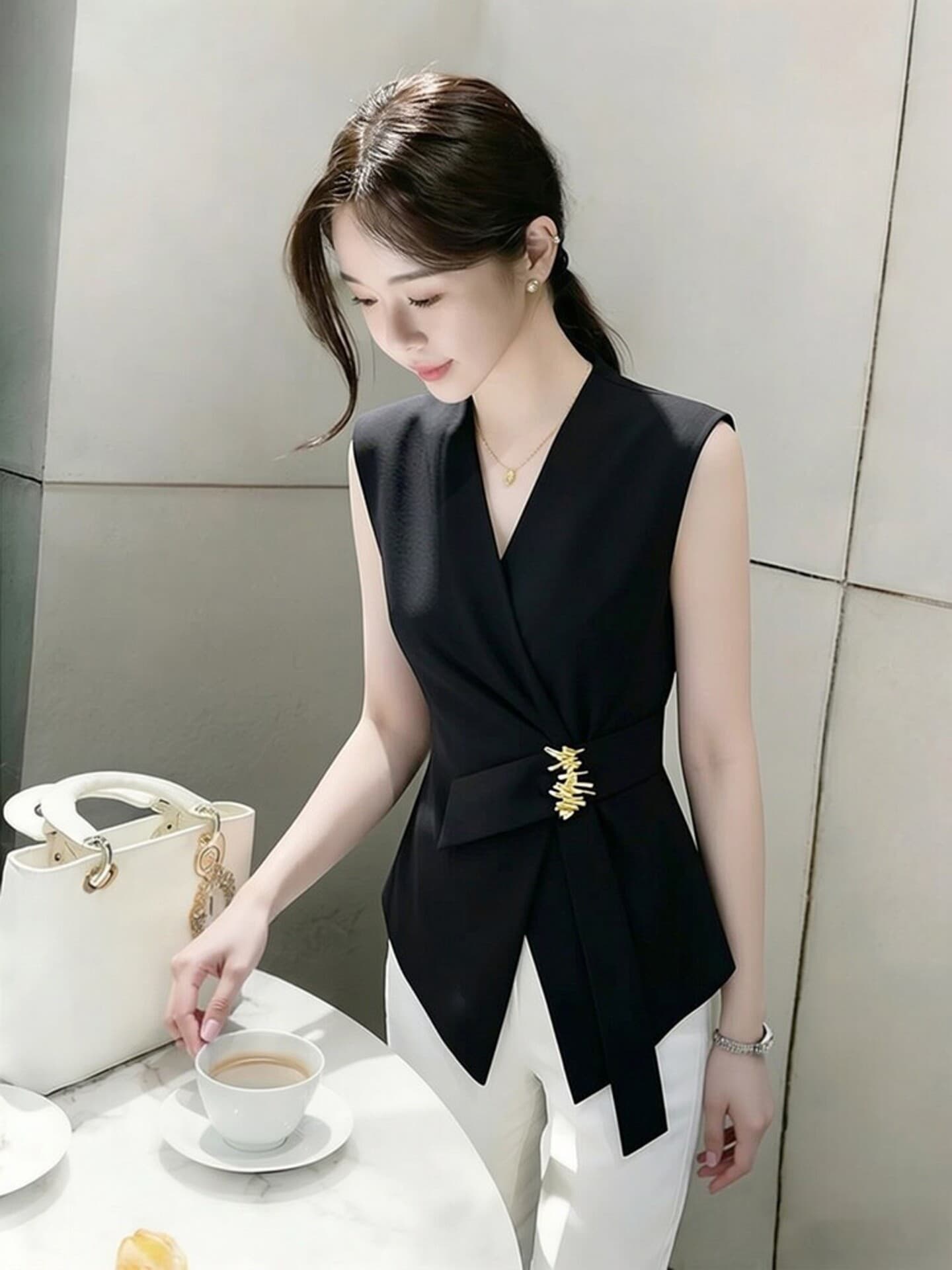 검정색 정장 조끼 여자 패션 외국 가스 연령 감소 세련된 품격 고급 센스 작은 샤넬 스타일 조끼 허리 수축 맨위 여름 상세 이미지 2