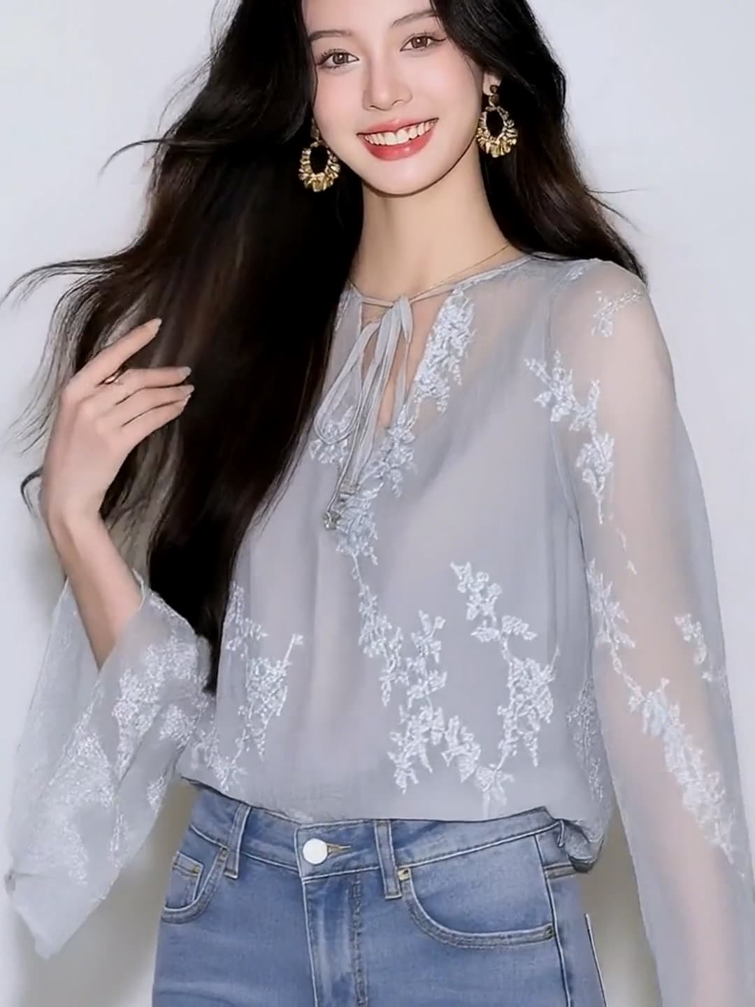 파란색 자카드 나팔 소매 레이스 업 셔츠 맨위 여성 2026 새로운 여름 품격 외부 가져 가라. 얇은 스타일 풀오버 블라우스 상세 이미지 7